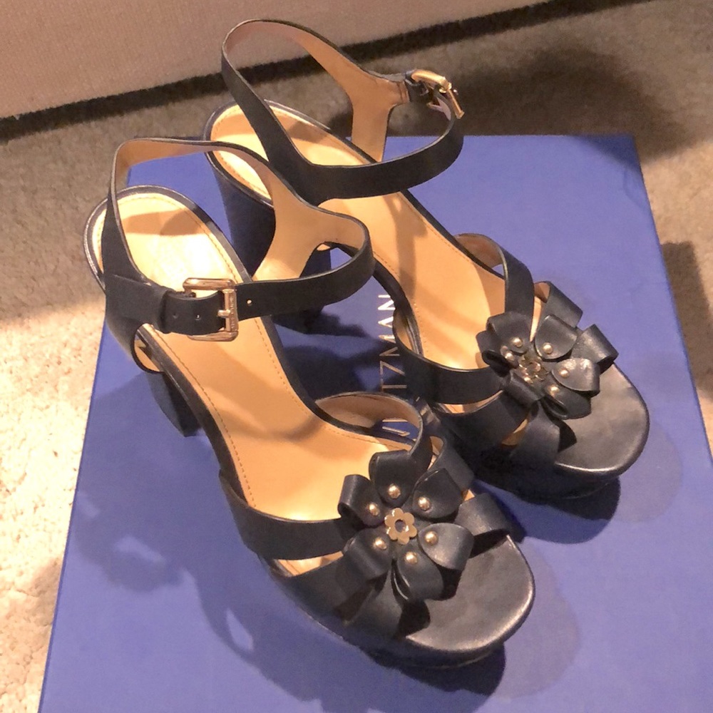 Michael Kors Navy platforms